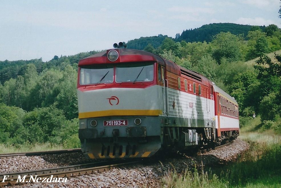 751 193 - 22.6.2004 R 803 Podkriv 