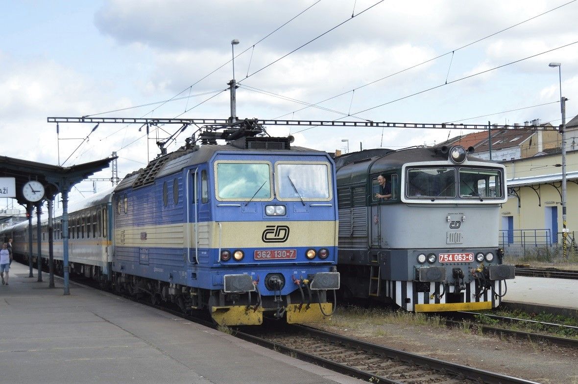 362 130 Ex 352 Jan Hus Plzen hl.n 22.8.2016