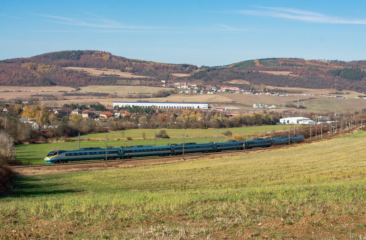 EC/IC 512 Pendolino_Zdice ( Bavoryn ) 06.11.2021