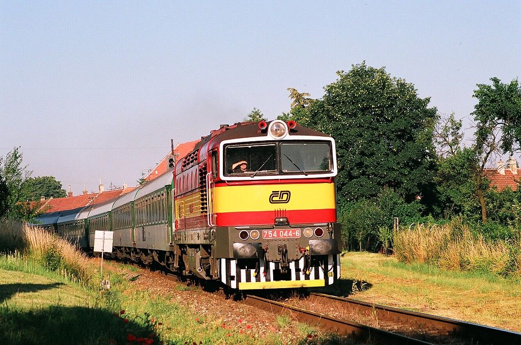 754044  Ex Mojmr Uh.Ostroh 22.6