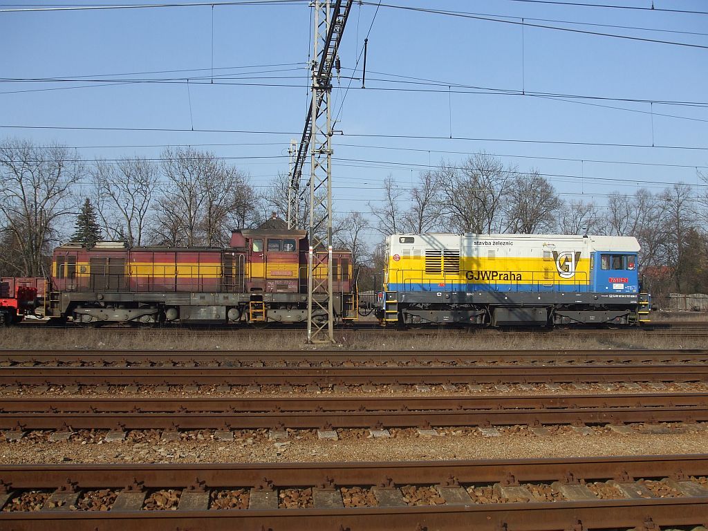 730 636 + 721 526 Lys n. L. (17. 3. 2012)