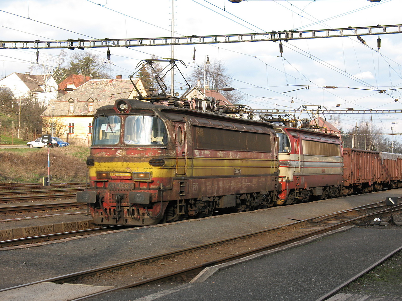 Sokolov: 230 056 + 230 028