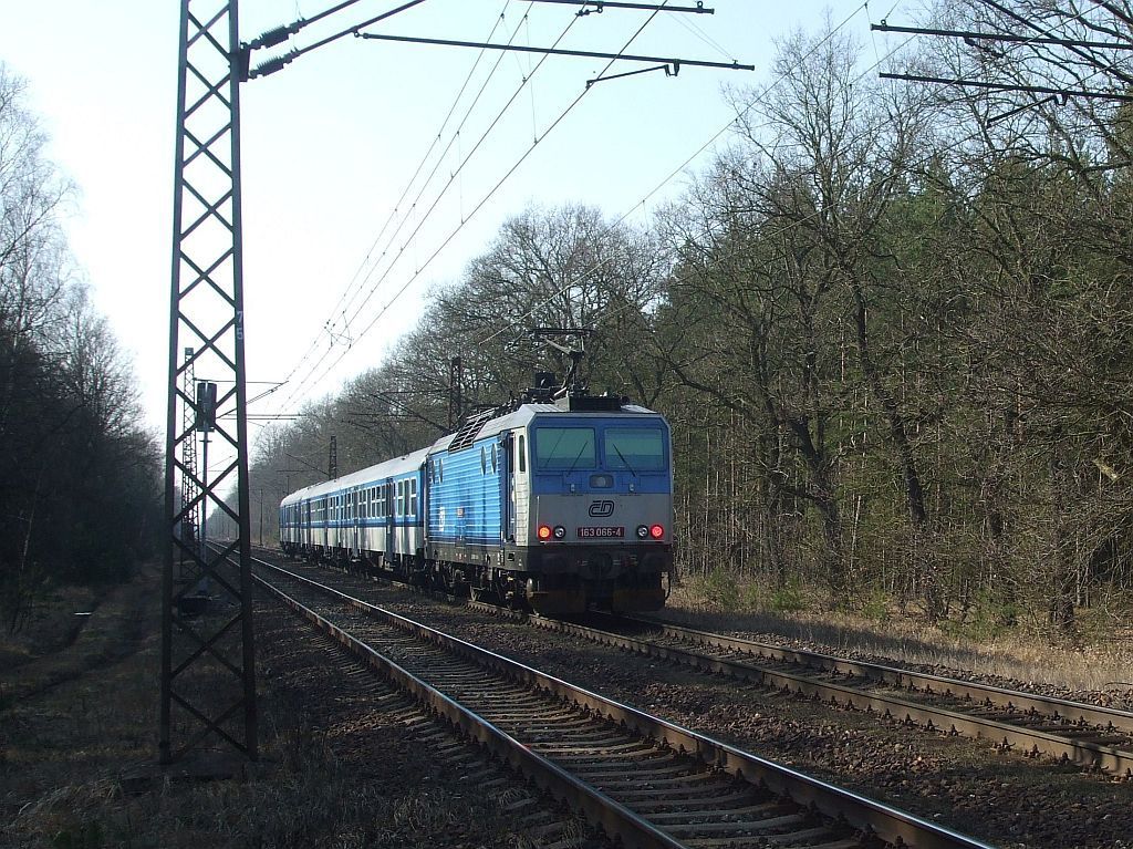 163 066 Os 6416 - Lys n. L.-Dvorce (17. 3. 2012)