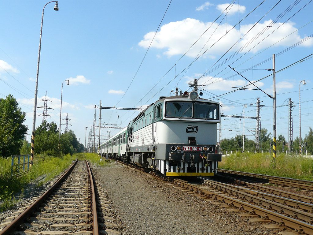 R 1444 , 754 016