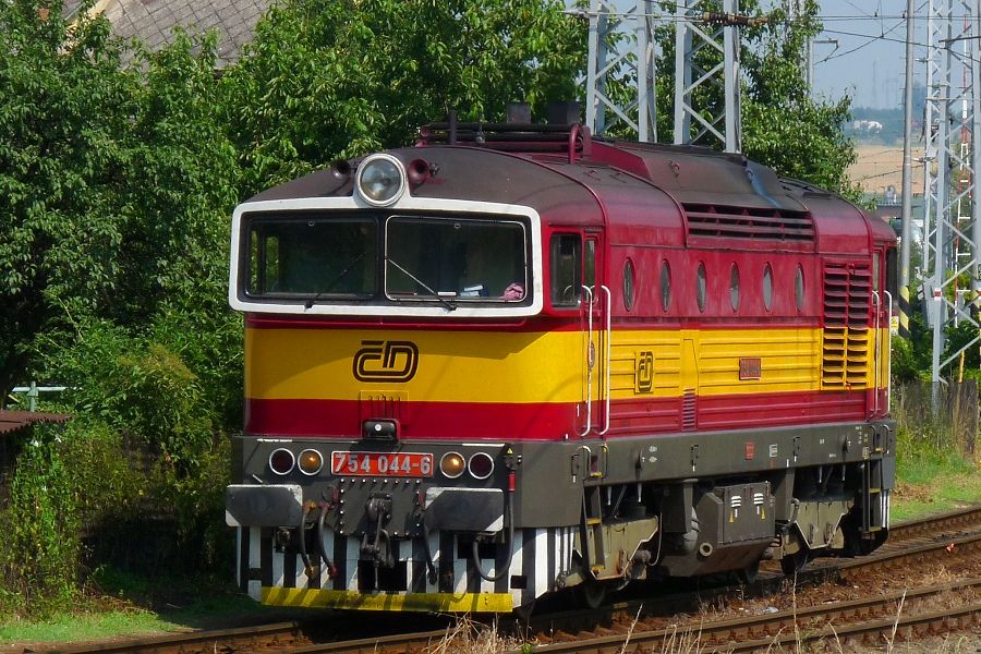 754 044-6, Valask Mezi, 17.7.2010, foto: Dobi Ji