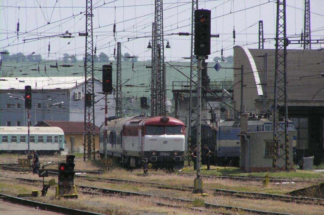 Vjezd do depa 5km/h.