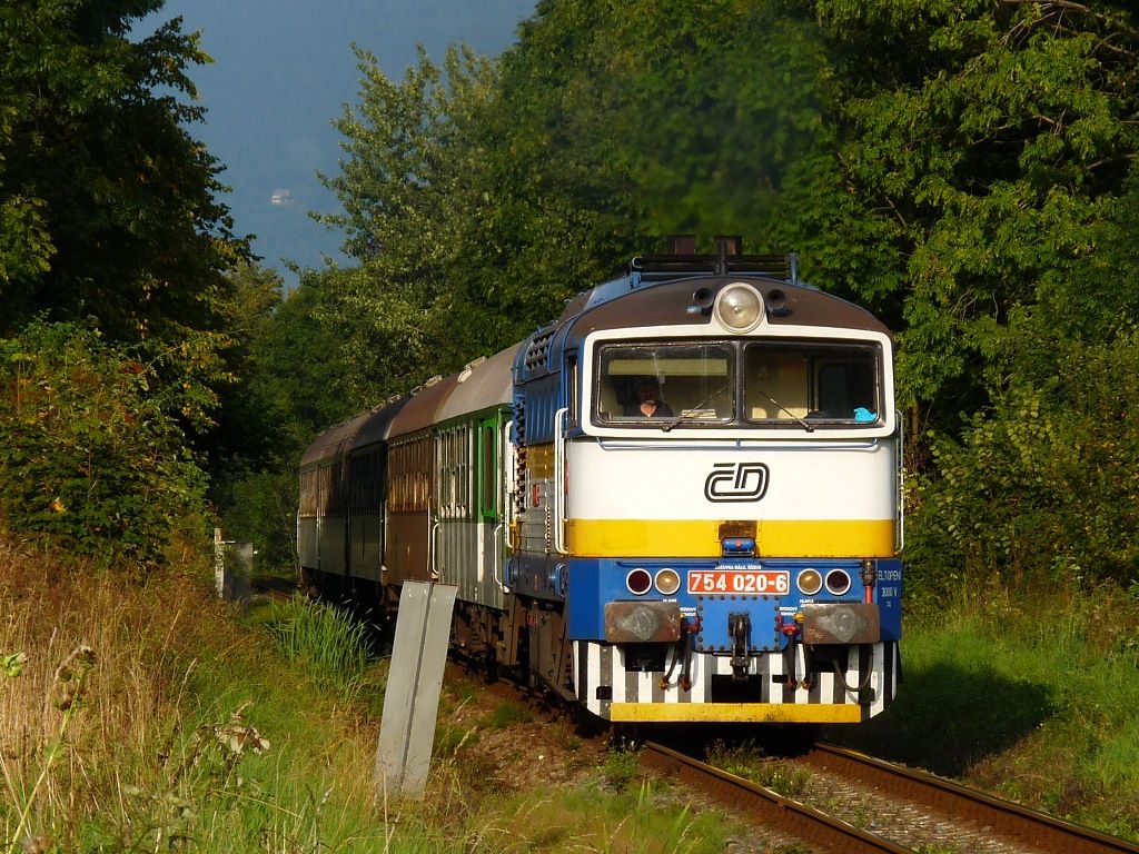 754 020-6,Kunice pod Ondejnkem,20.9.2009,foto:Dobi Ji