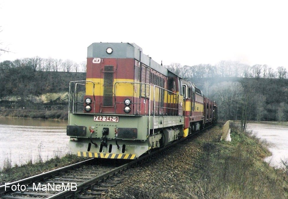 742 342a750 209 - 13.2.2002 Krsn Louka -MB Hl-msto