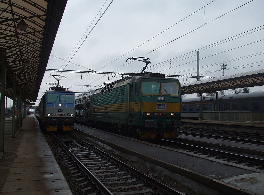 163 088 Os 6412, 163 032 - Lys n. L. (24. 1. 2012)