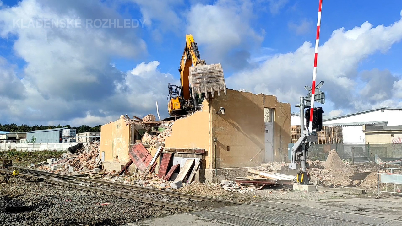 2023 10 25 - Demolice stavdlo St. 3 Kladno