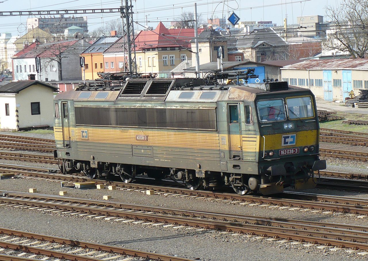 163 038 najd na vlak 60041