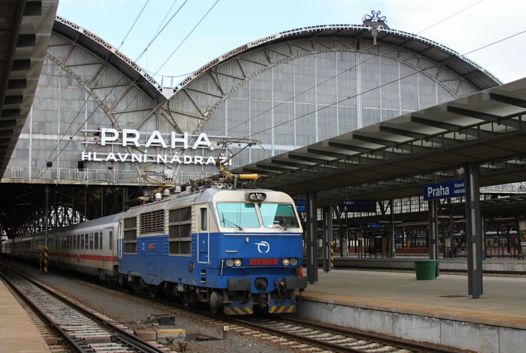 350 004 Praha hl.n.EC 174 Jan Jesenius