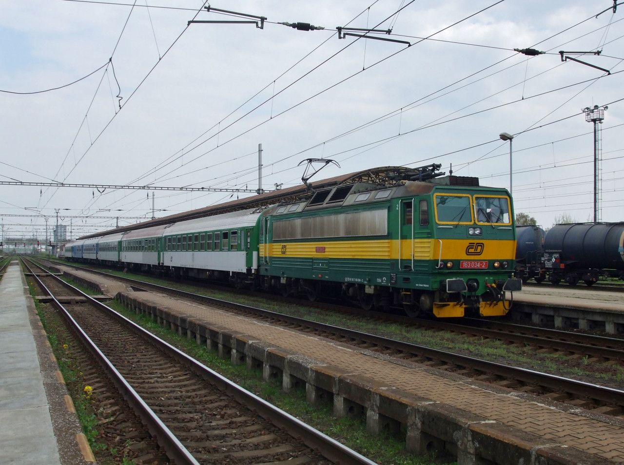 163 034 Lys nad Labem (17. 4. 2011)