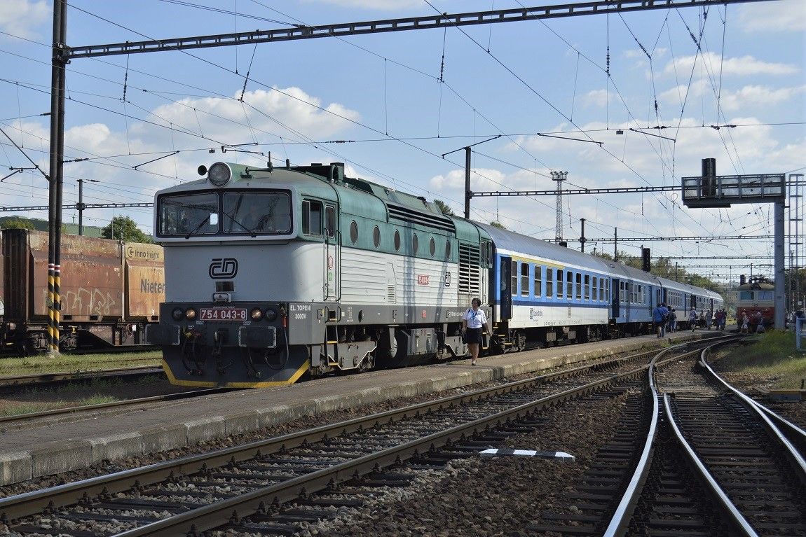 754 043 odstupuje od R 662 Petr Vok Jihlava 25.8.2016