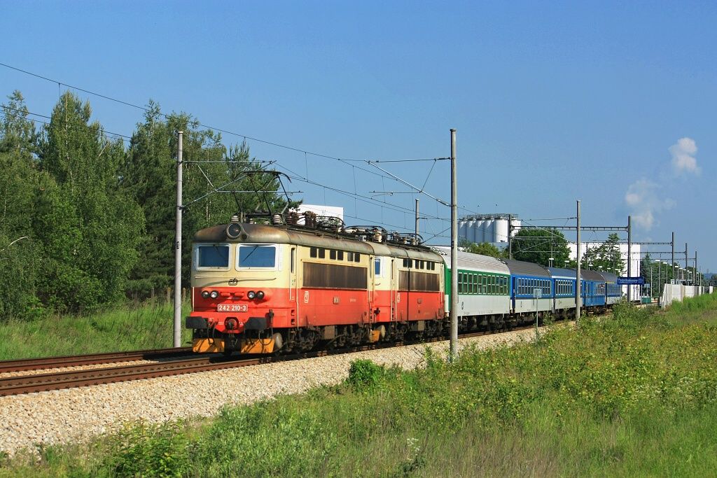 242.210+245, R624, 4.6.2014, esk Budjovice s. z.