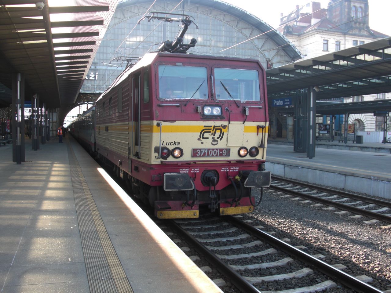 371 001, 29 10 2010 Praha