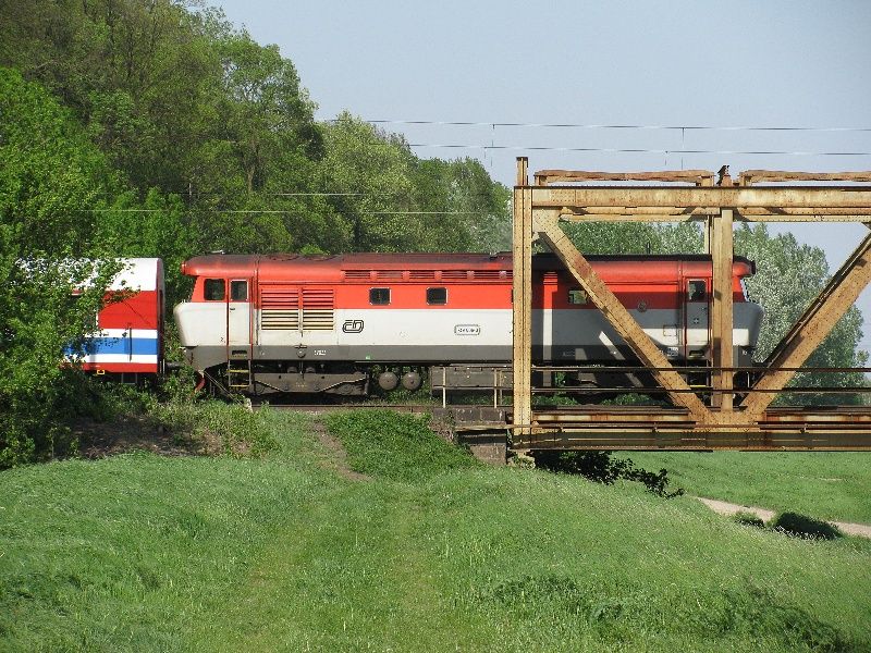 749 006-3