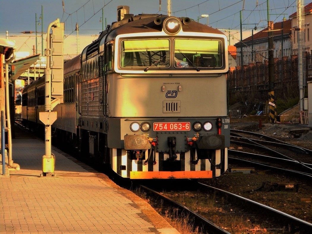 754 063 Os 7414-22.12.2015 Plzen hl.n