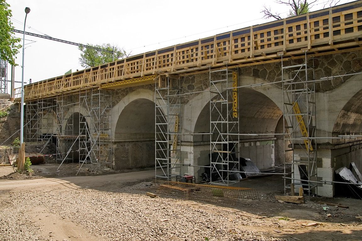 Nov eln ze viaduktu pes Talnskou.