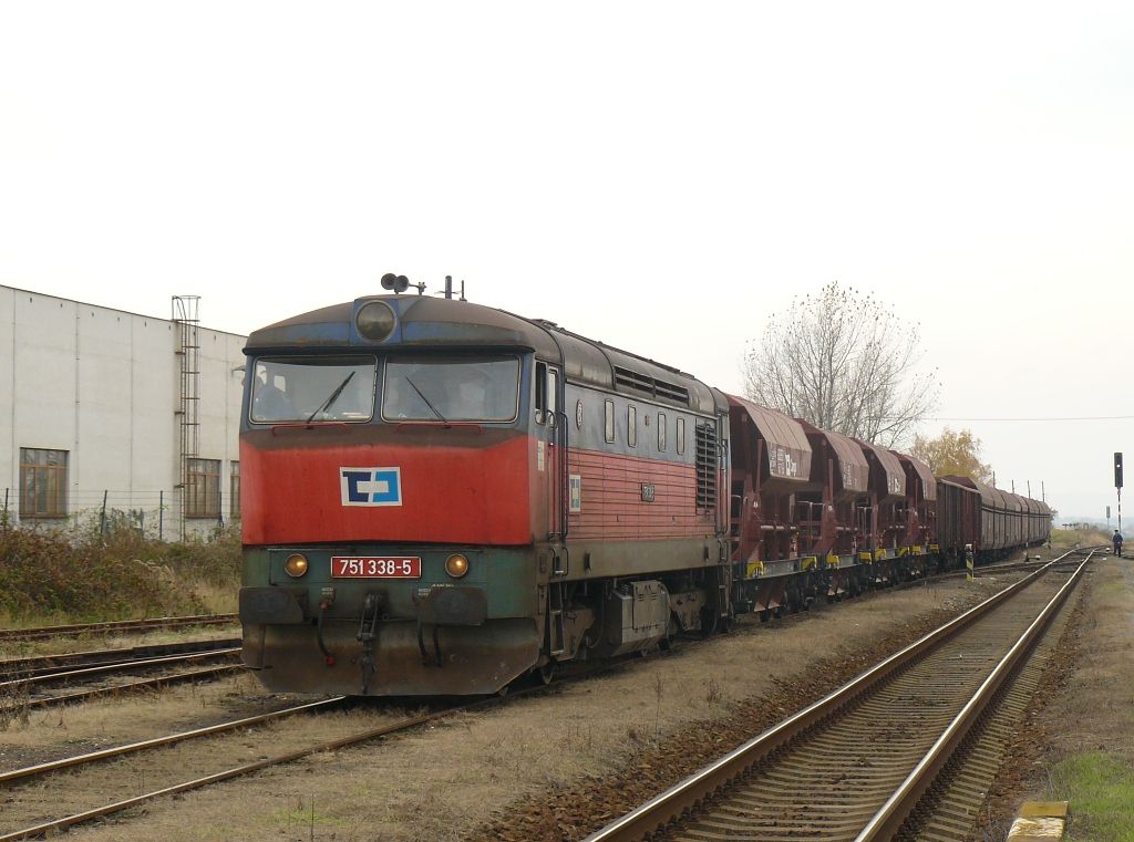 751 338-5 Holeov(2.11.2009,Mn 81055,foto-Ale Krka)