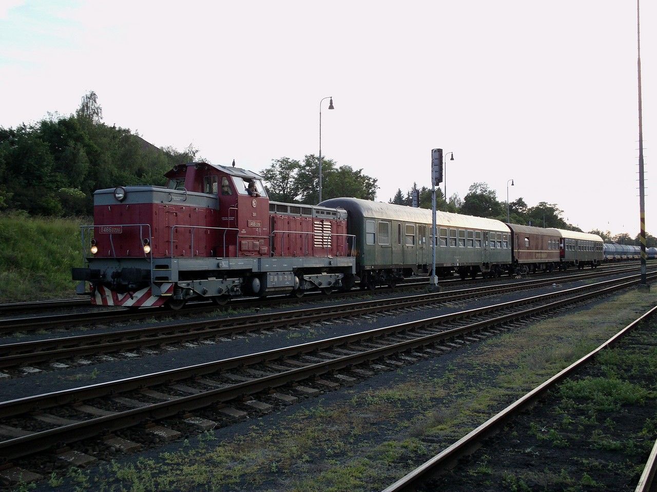 T 466.0286 pi posunu ve st. Rakovnk, 15.6.2012