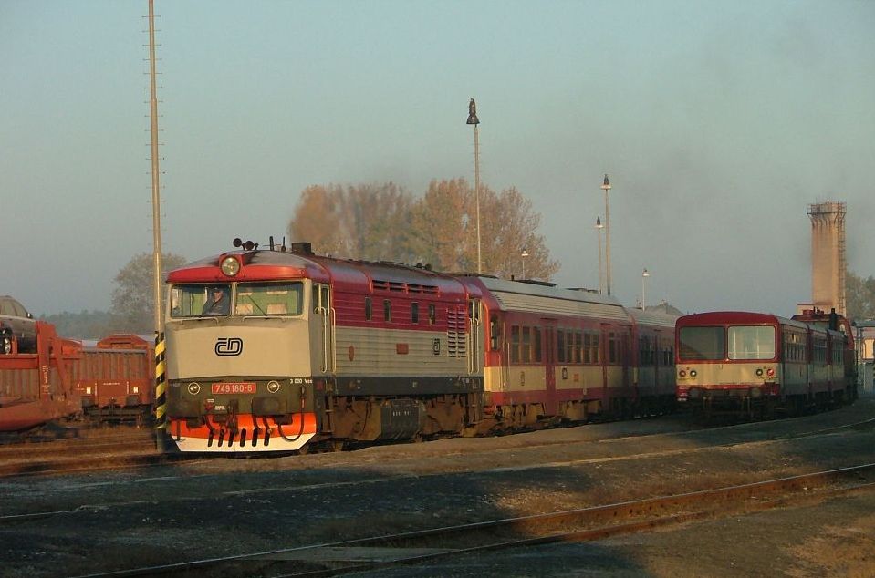 749-180-6 R831 Kladno 19.10.2005