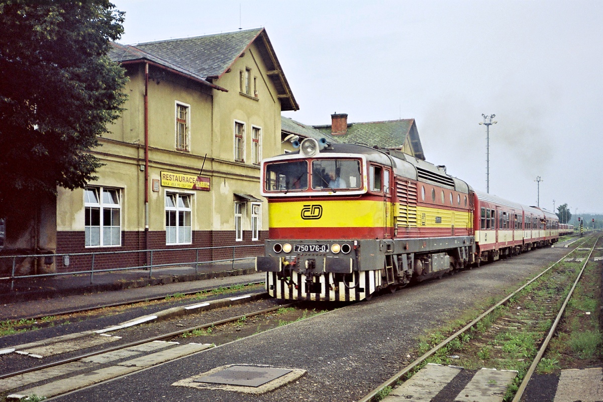 750.176,843.010 .Lpa hln (Sp 1816 Nbk-Rbk) 1.8.02