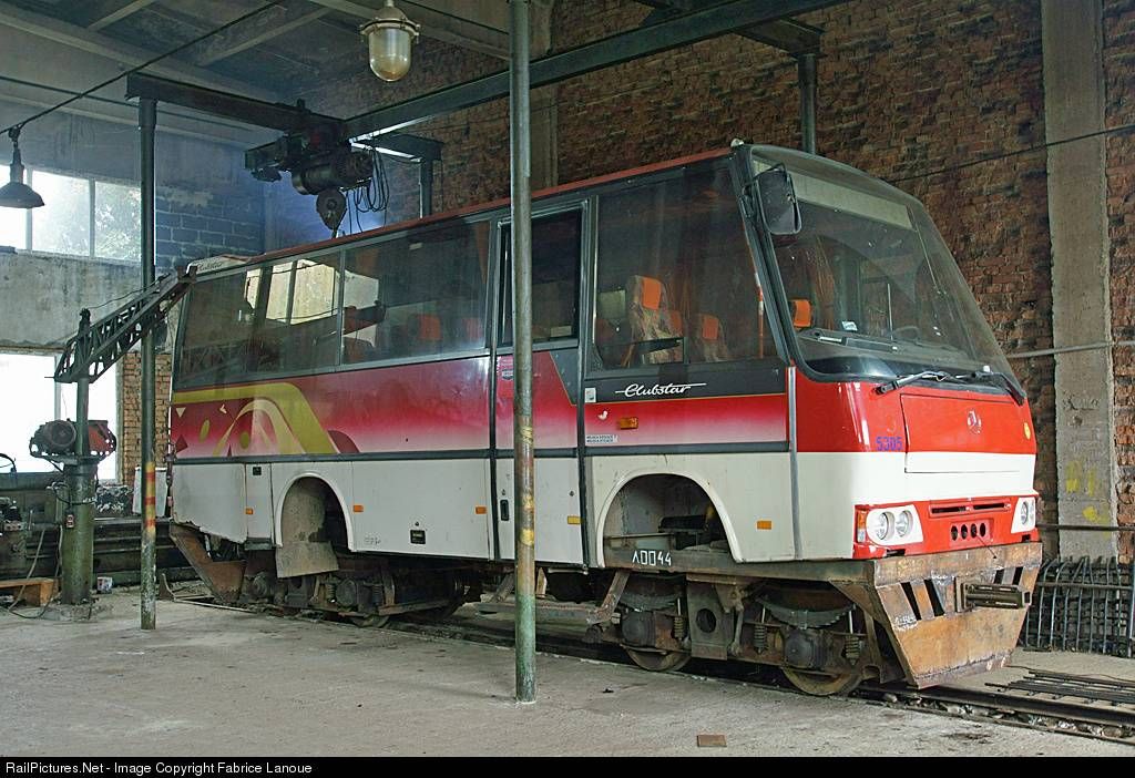 UA Home-made railbus in Vyhoda the last forestry line in activity in Ukraine