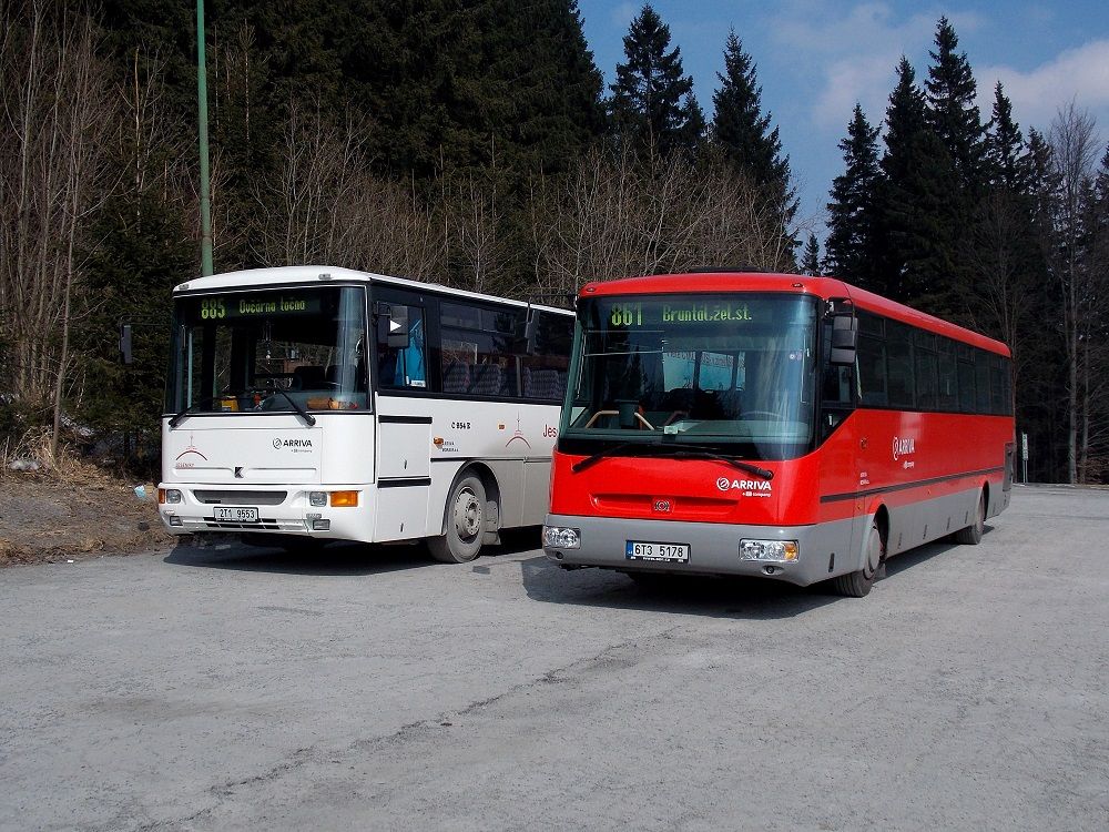 Karosa C954E ,,Skibus,, +SOR C 12 na odpovadle Karlova Studnka-rozcest Hvzda (24.3.2015)