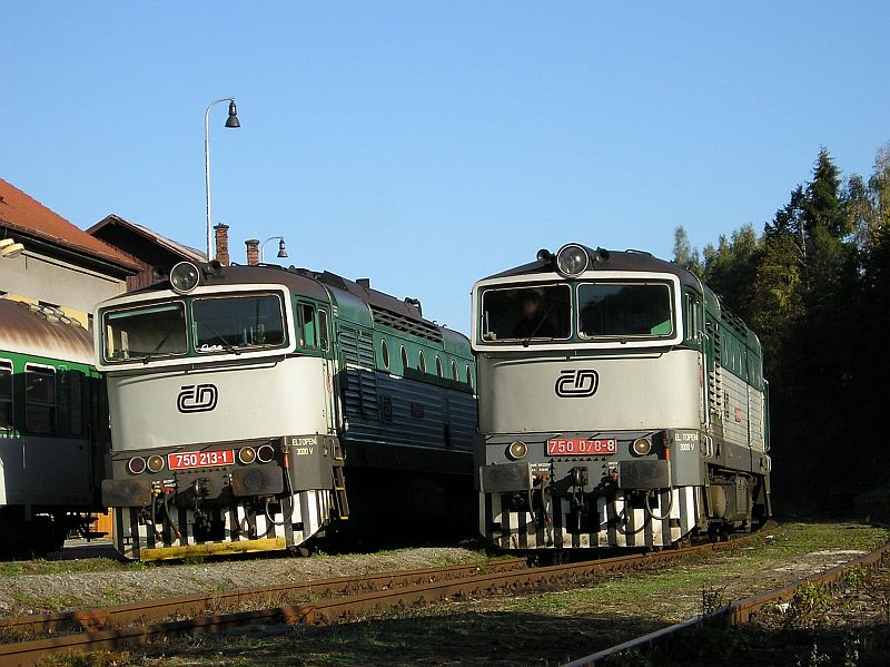 750 213 + 750 078