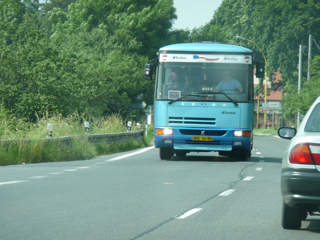 C 935 BSE 64-99 TOURBUS