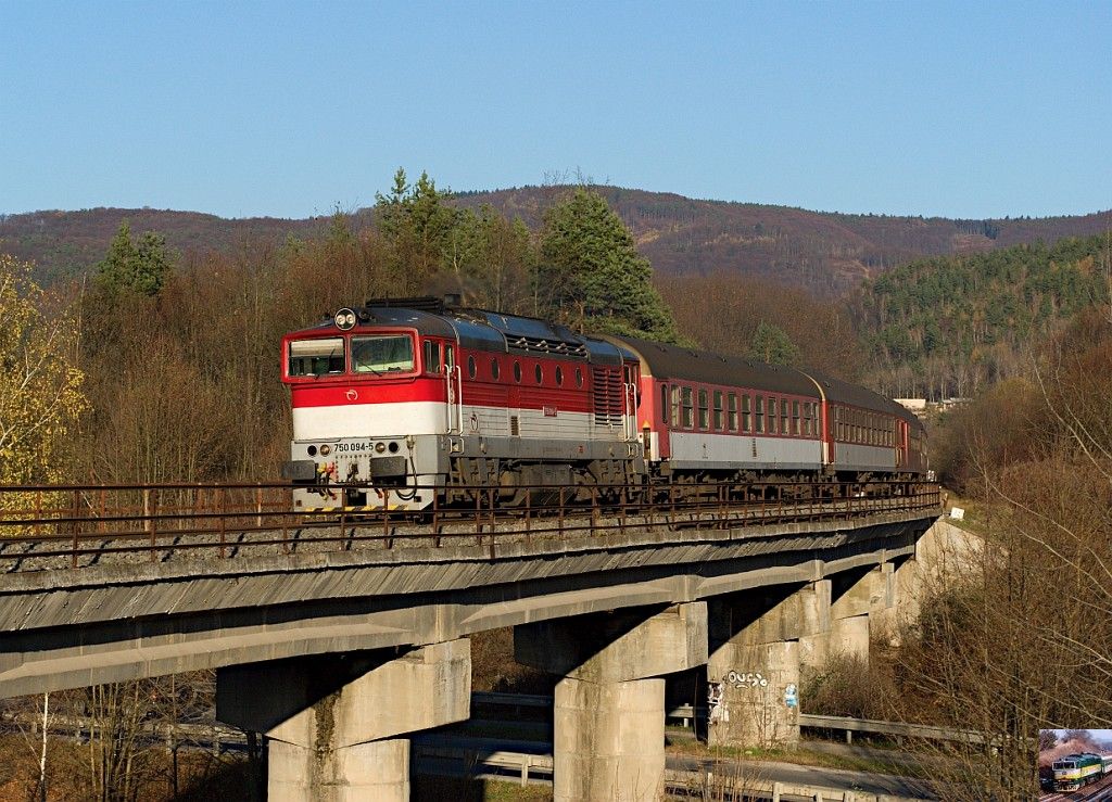 750 094, R 820 Horehronec, Jaklovce, 31.10.2013, foto Petr Manasek.jpg