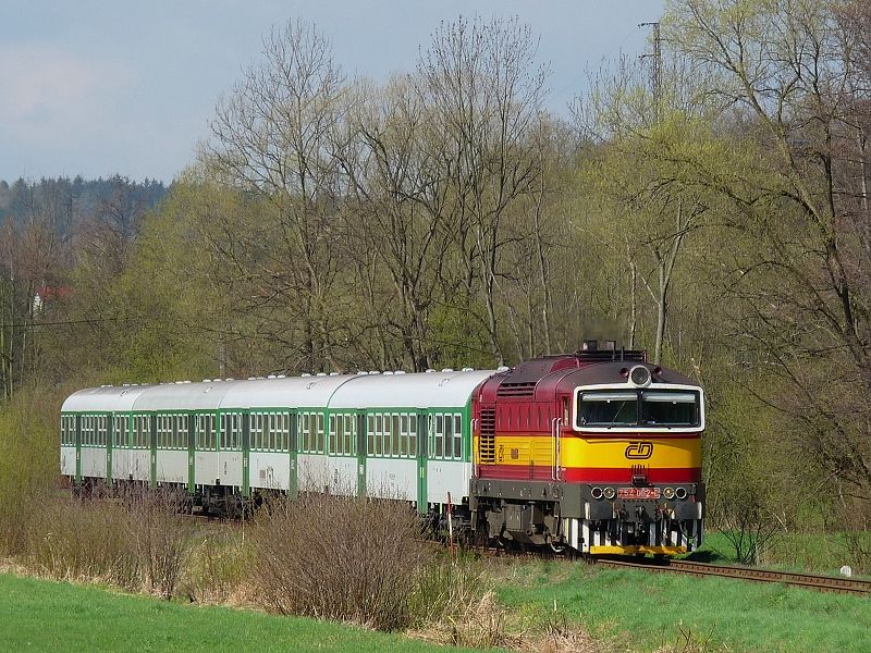 754 062-8,Sp 1643,Police u Valaskho Mezi,17.4.2010,foto:Dobi Ji