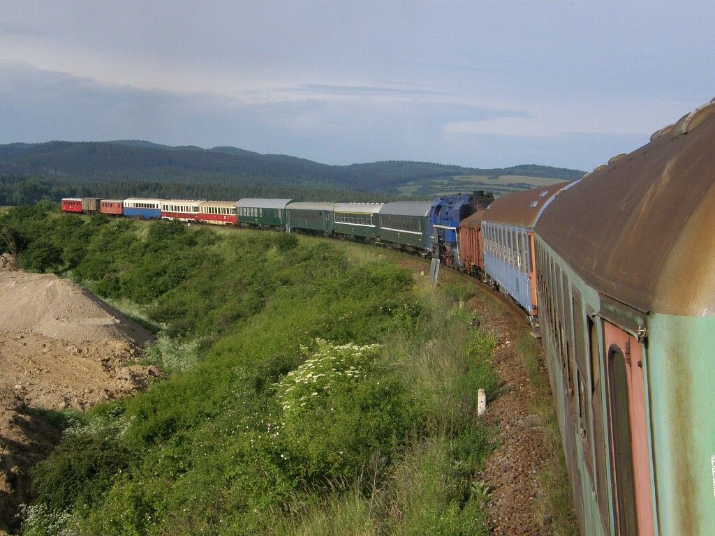 477.013 v konvoji ped vjezdem na Horn tubu 15.6.2009 foto-M.ich