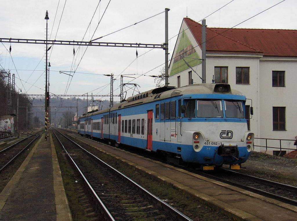 451 092 Os 12121 Praha-Bubene (7. 2. 2014)