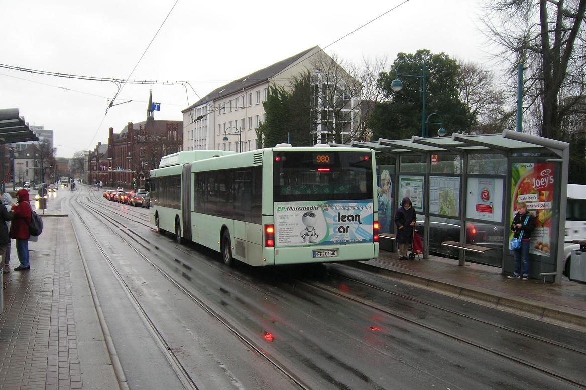 I zde jsou autobusy na tramvajovm psu samozejmost