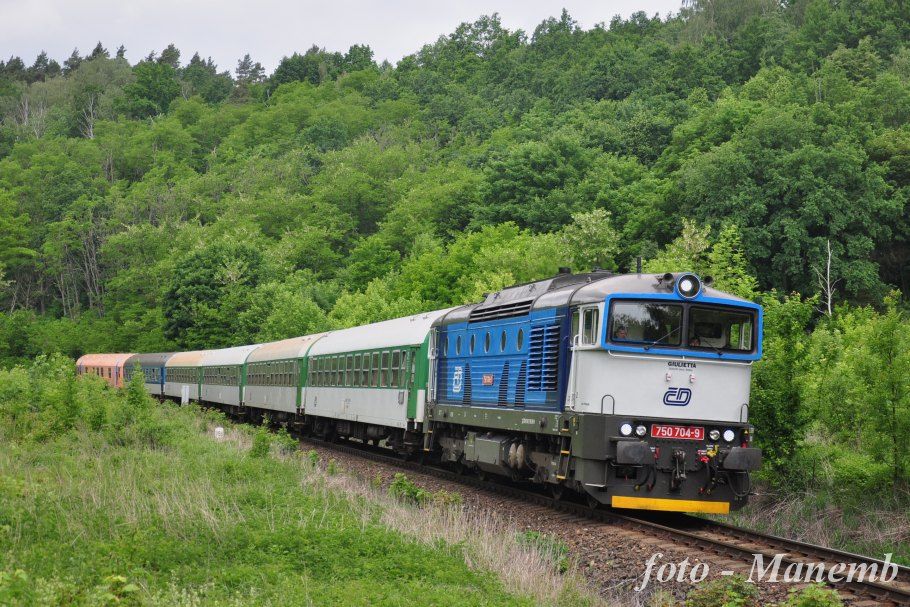 750 704 - 2.6.2012 MB Deb-Bakov nad Jizerou