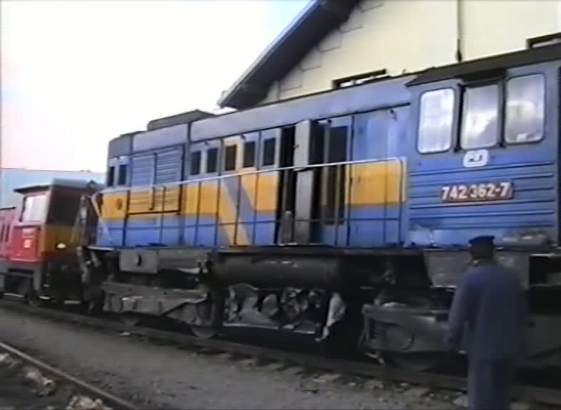 742 362-7 po nehod Depo Vrovice  20.3.1998