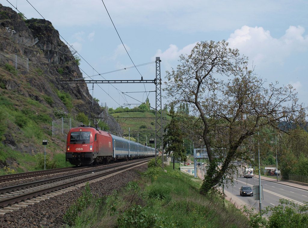 1216 239_EC 171 Hungaria_Praha Bubene_9.5.2010