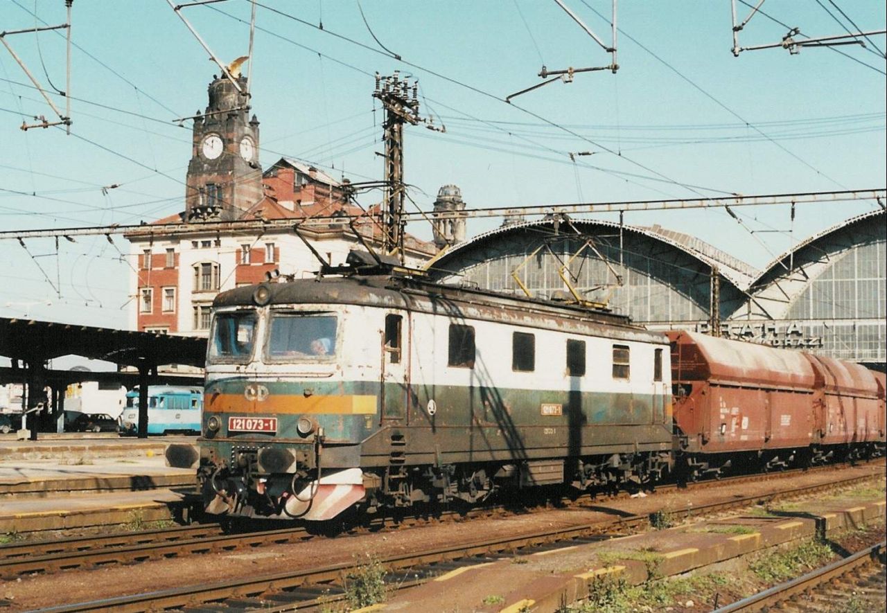 Praha hl.n. jen 2001