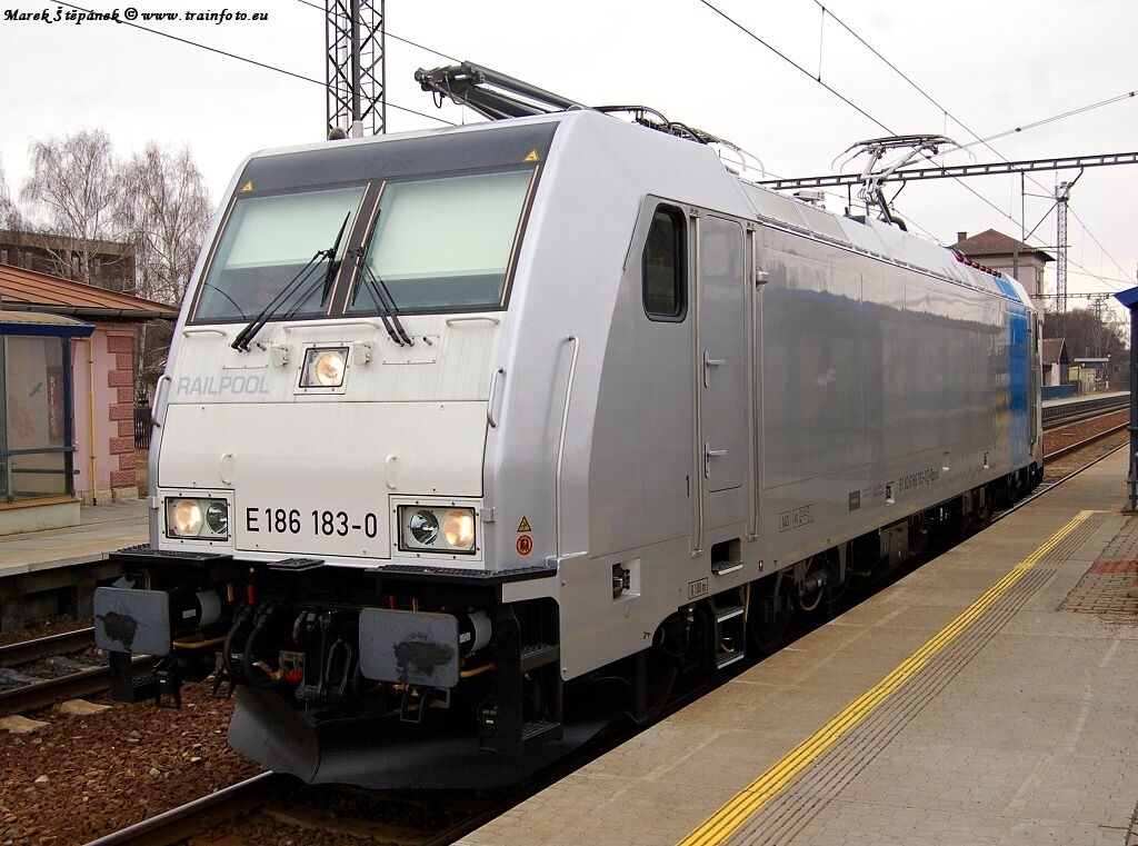 E186.183-0, Praha-Uhnves, 23.2.2012