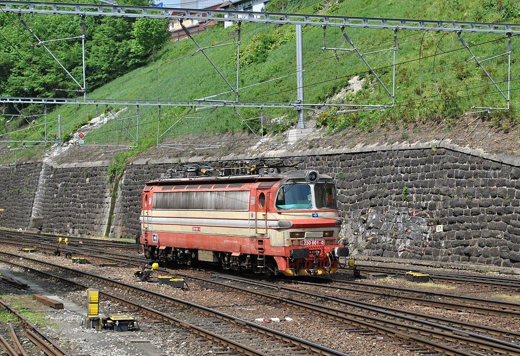 230.001-0 - Bratislava hl.st. 1.5. 2013