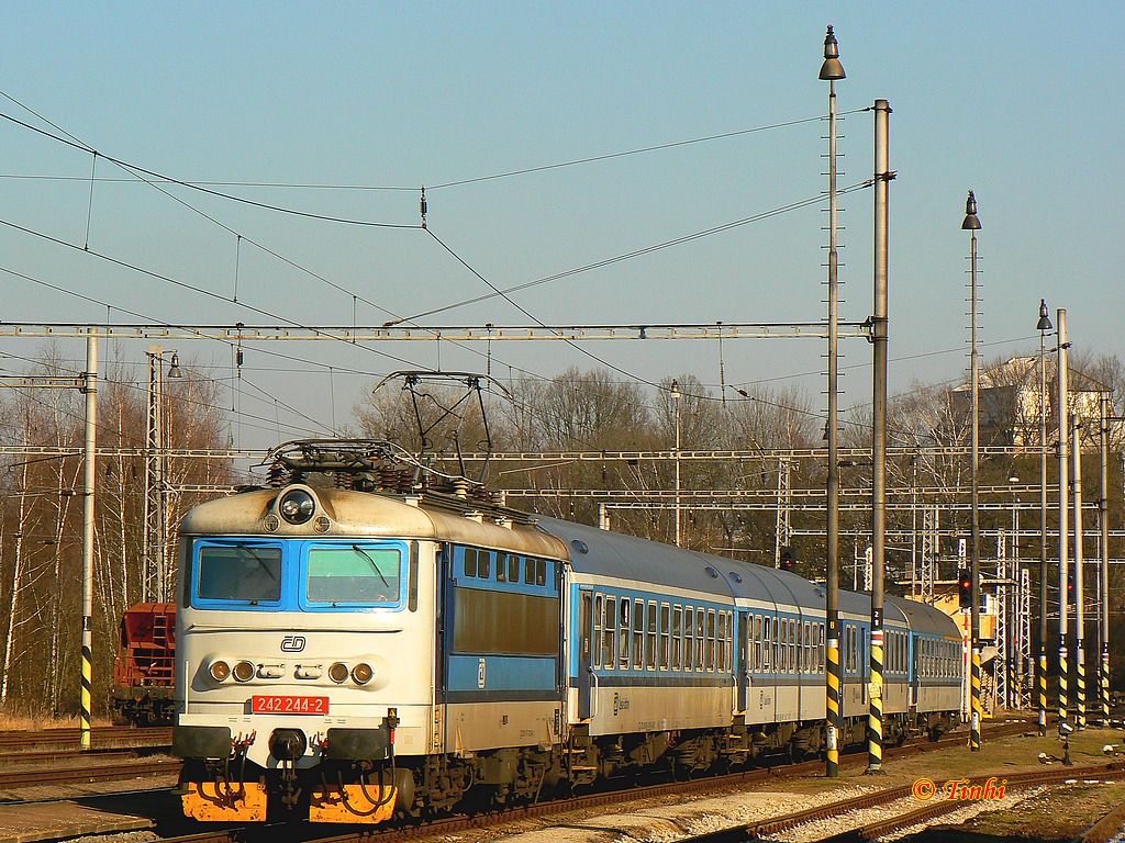 242.244 - R664 - st.J.Hradec - 21.02.2015