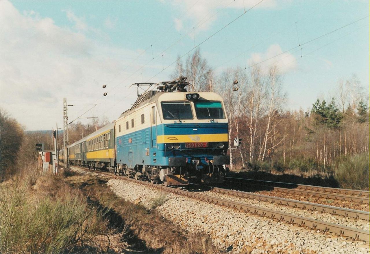 350 020 Svtl nad Szavou duben 1995