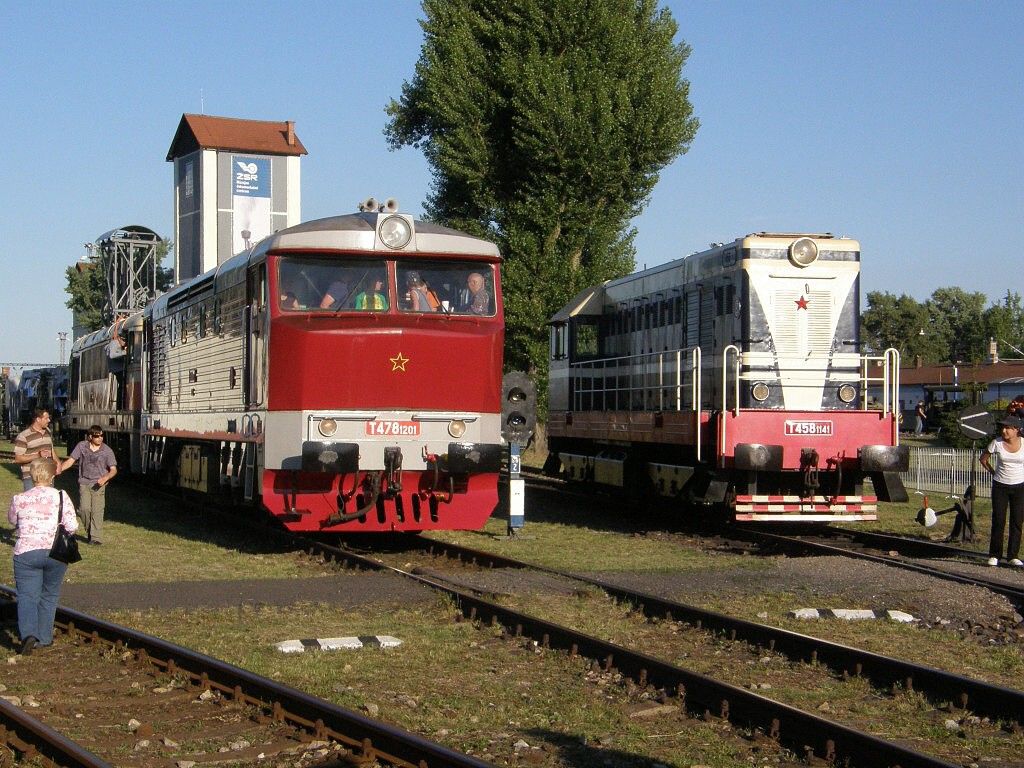 T 478.1201 a T 458.1141 V arelu 13.6.2009 foto-M.ich