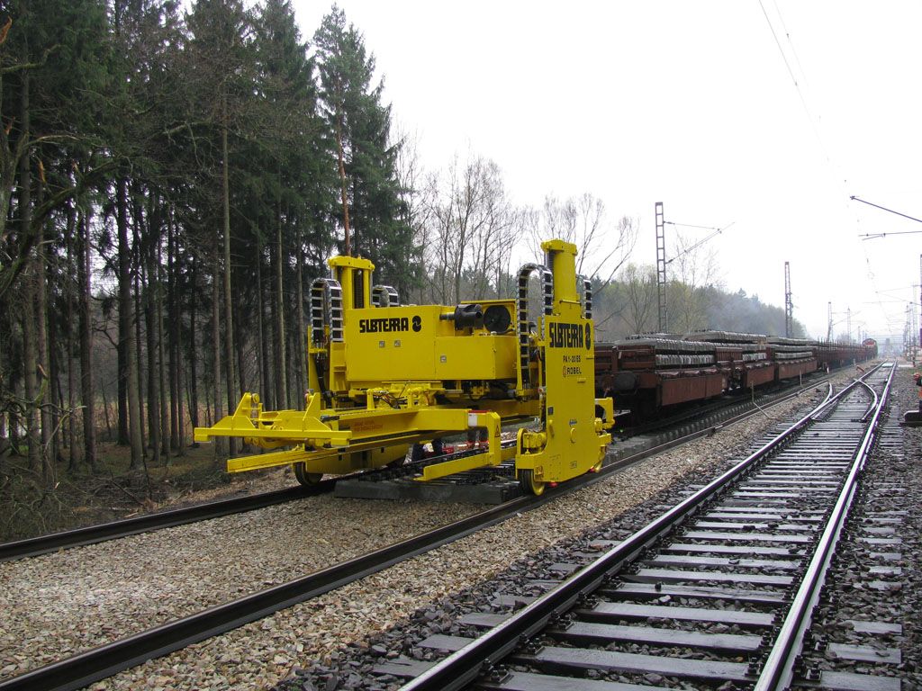 Kazek,pokldka prvn traov koleje,16.4.2012