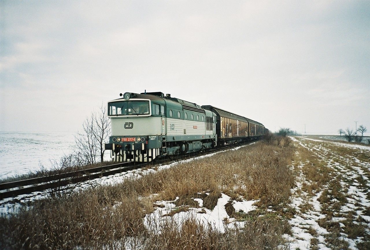 750.277 na Pn z Liberce do Nymburka u Velelib, 10.1.2008