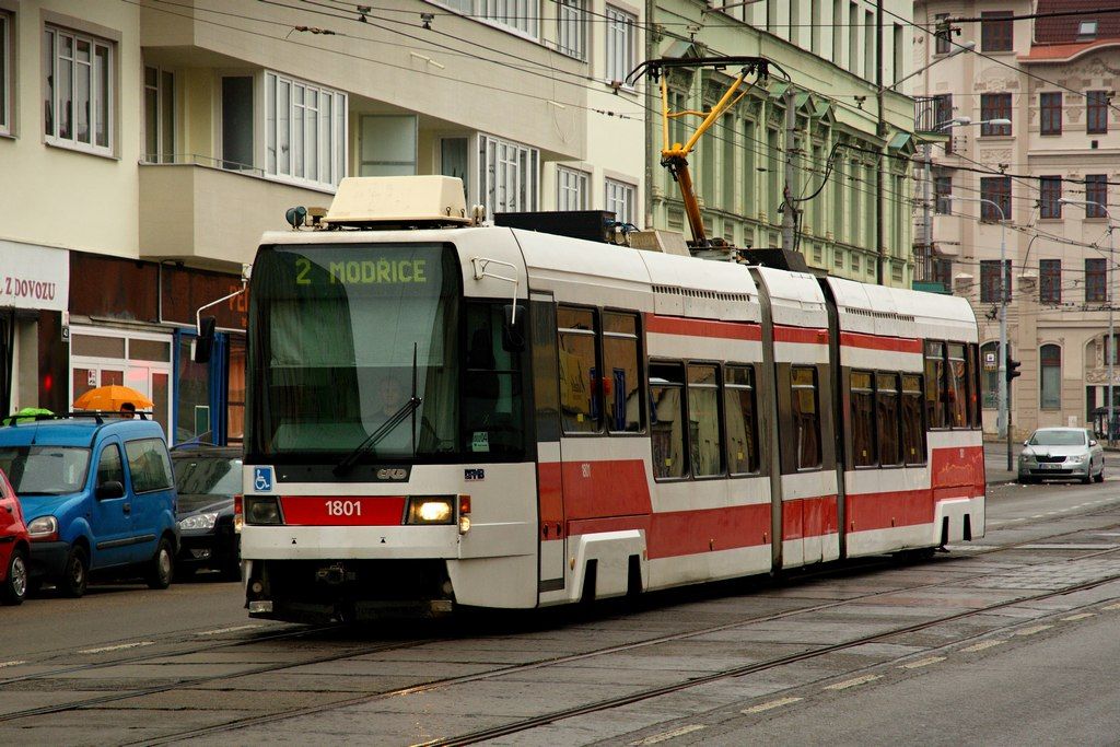 rovka prdla, ale na Cejlu je stejn tma :-)