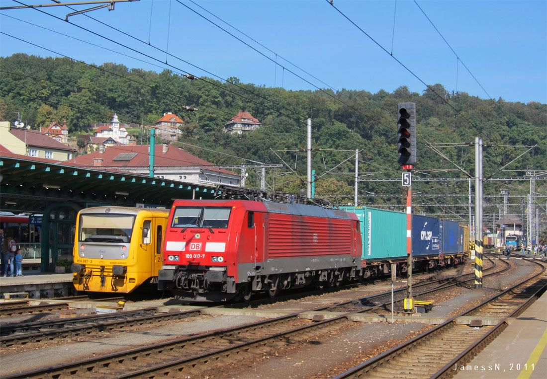 DB189.017 s Nex z Hamburku vedle 814.087, Den eleznice, Dn hl.n.