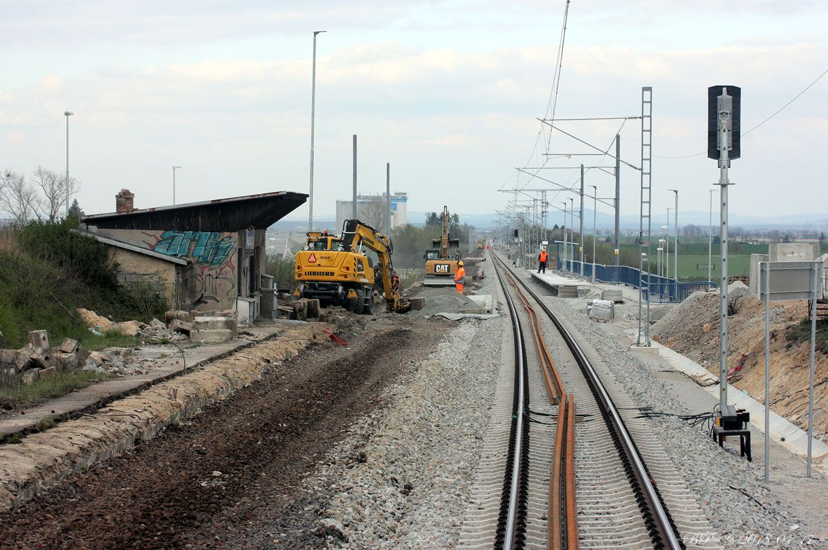 bval, provizorn a budouc zastvka Neplachov